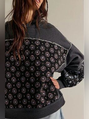 NWT FREE PEOPLE WE THE FREE GET DITSY HOODIE